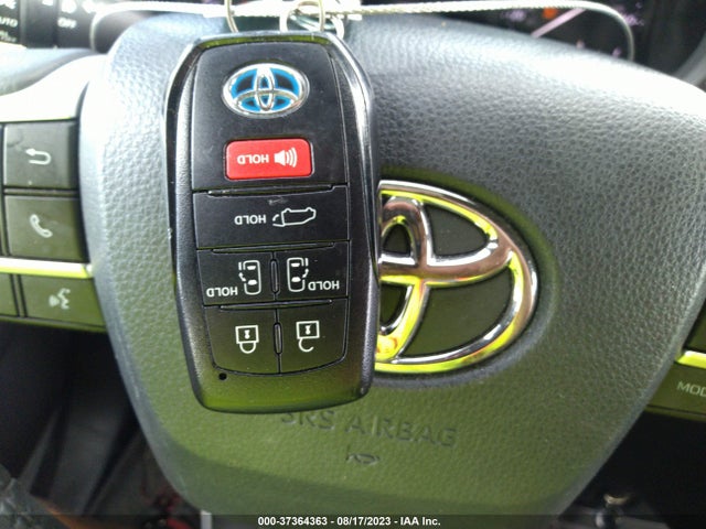 Toyota SIENNA XLE 2022 5TDYRKEC2NS122998 Image 11