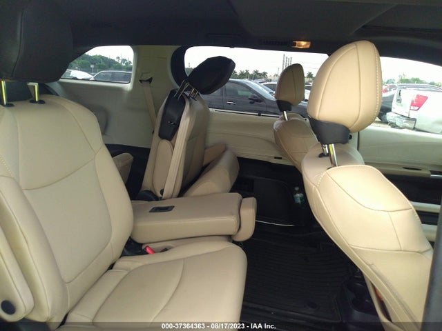 Toyota SIENNA XLE 2022 5TDYRKEC2NS122998 Image 8