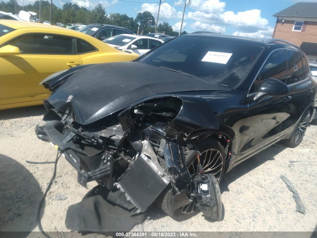 2012 PORSCHE CAYENNE TURBO VIN: WP1AC2A20CLA80943
