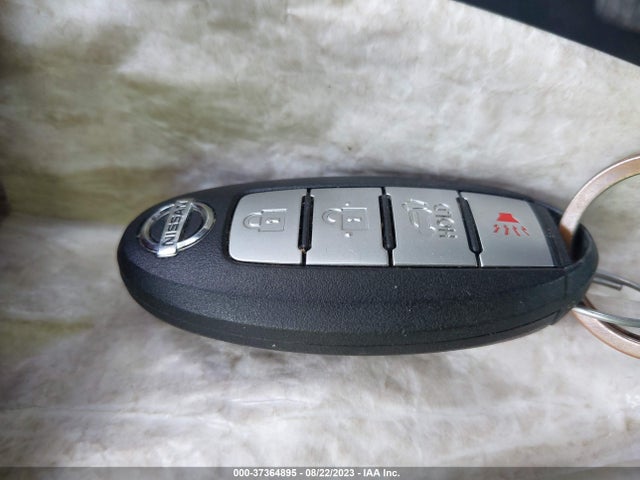 2015 NISSAN ROGUE SL VIN: 5N1AT2MV0FC845916