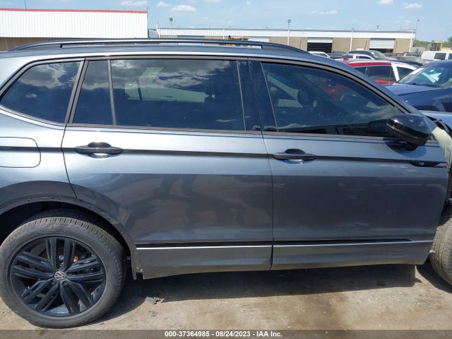 3VV8B7AX2NM171288 Volkswagen Tiguan Se R-line Black