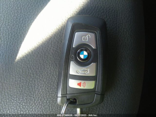 WBA8A3C53JA487146 BMW 3 Series 320i Xdrive