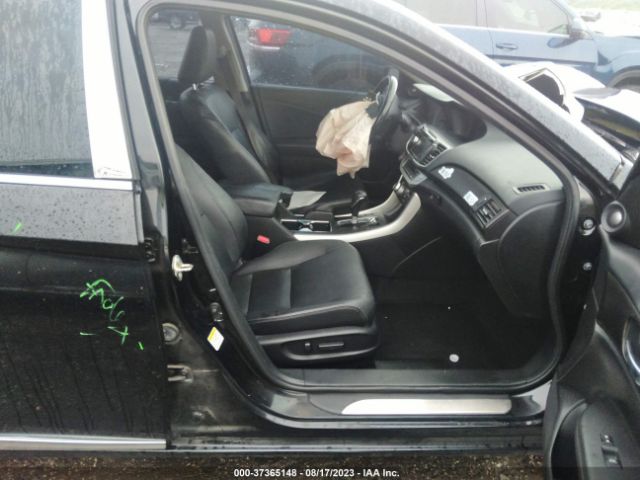 1HGCR3F92EA036124 Honda Accord Sedan Touring
