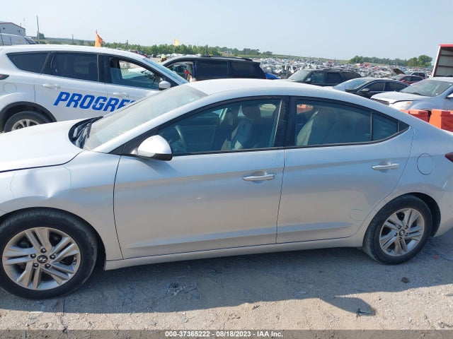 Hyundai ELANTRA SEL 2019 5NPD84LFXKH462847 Image 25