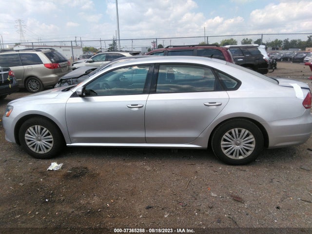 2014 VOLKSWAGEN PASSAT S VIN: 1VWAS7A39EC084371