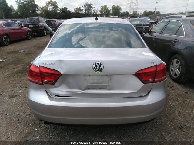 2014 VOLKSWAGEN PASSAT S VIN: 1VWAS7A39EC084371