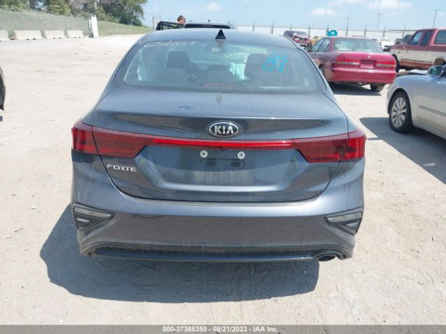 3KPF24AD9ME380515 KIA Forte Lxs