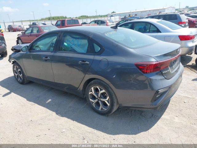3KPF24AD9ME380515 KIA Forte Lxs