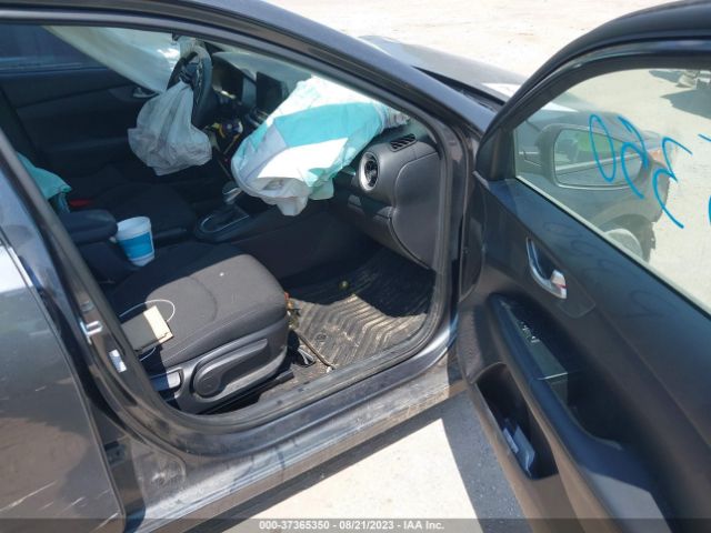 3KPF24AD9ME380515 KIA Forte Lxs
