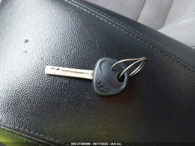 2014 HYUNDAI SONATA GLS VIN: 5NPEB4AC7EH934165
