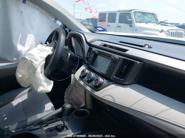Toyota RAV4 LE 2014 2T3ZFREV9EW082389 Image 5