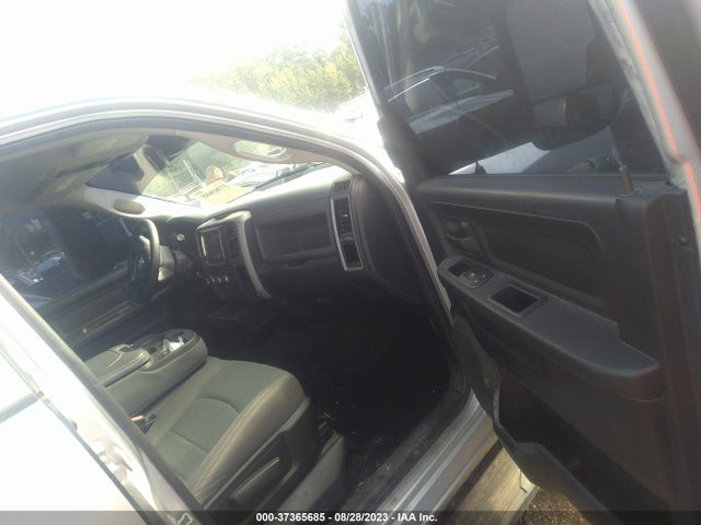 2016 RAM 2500 TRADESMAN VIN: 3C6UR5CL6GG323749