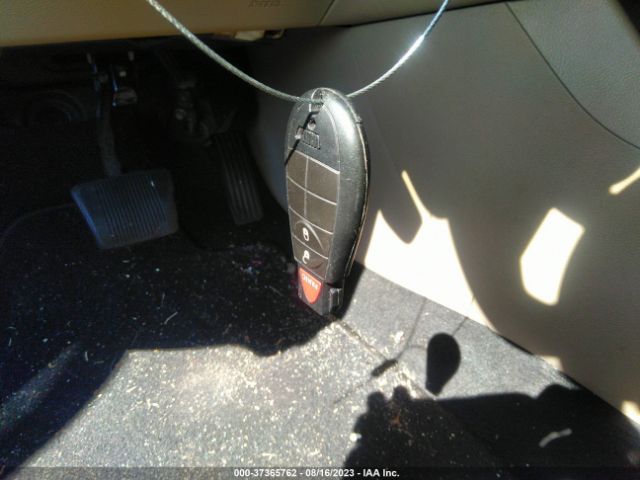 1C4PJLCB4KD357865 Jeep Cherokee Latitude