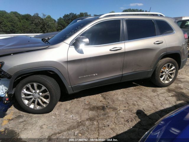 1C4PJLCB4KD357865 Jeep Cherokee Latitude