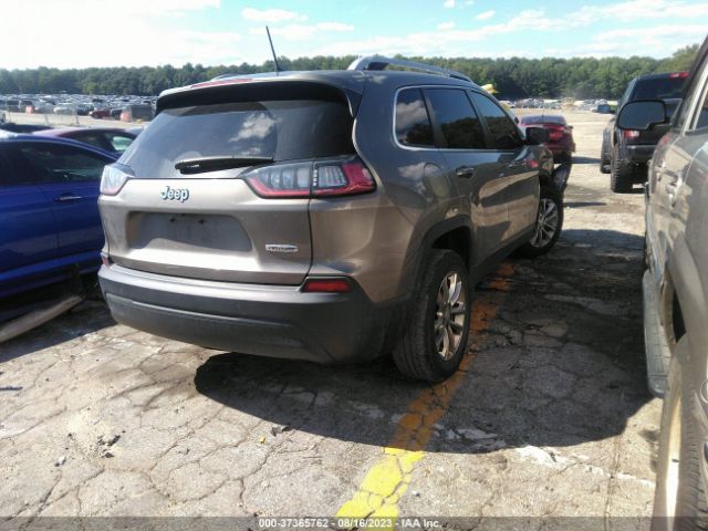 1C4PJLCB4KD357865 Jeep Cherokee Latitude