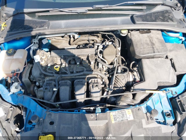 2015 FORD FOCUS SE VIN: 1FADP3F29FL247649