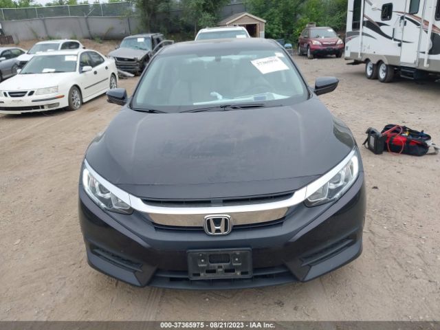 19XFC2F75JE012400 Honda Civic Sedan Ex