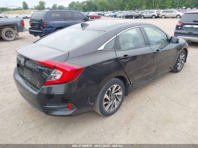 19XFC2F75JE012400 Honda Civic Sedan Ex