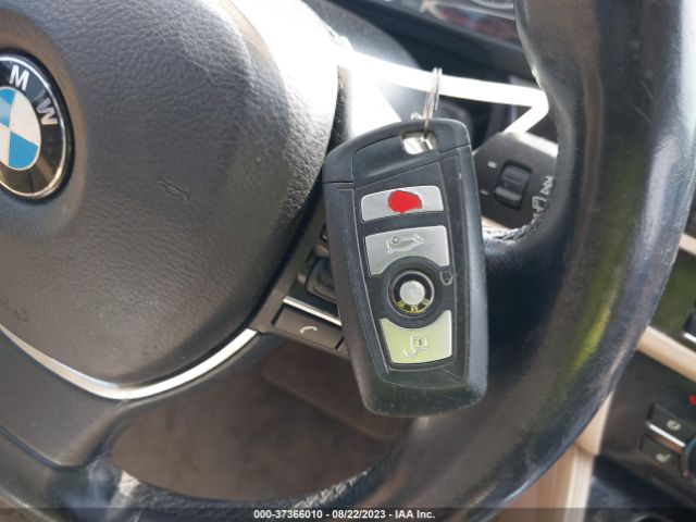 WBA5A5C51FD516986 BMW 5 Series 528i