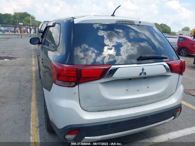 Mitsubishi Outlander Es 2016 JA4AD2A30GZ014199 Image 17