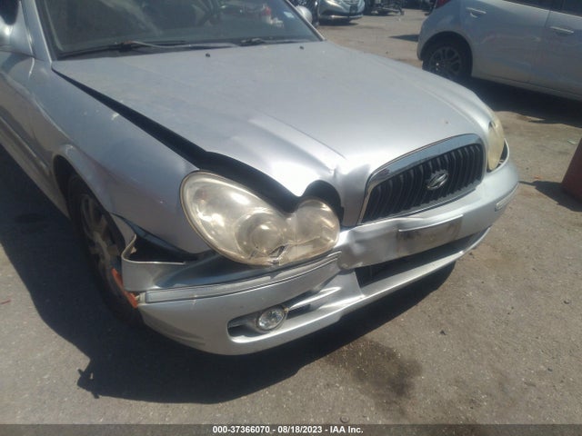 2004 HYUNDAI SONATA GLS/LX VIN: KMHWF35H04A033603