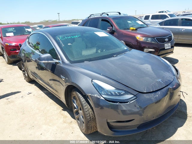 2018 Tesla 3, VIN: 5YJ3E1EB4JF055147