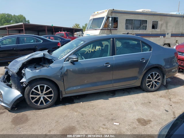 3VWDB7AJ7HM357533 Volkswagen Jetta 1.4t Se