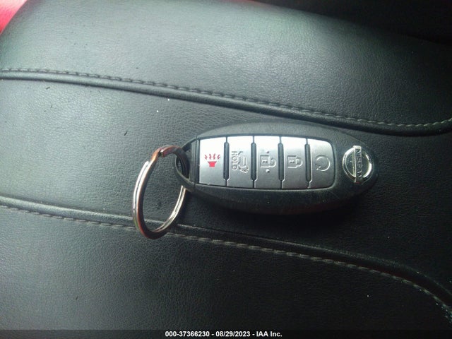 Nissan ROGUE SV 2018 5N1AT2MV7JC727323 Image 11