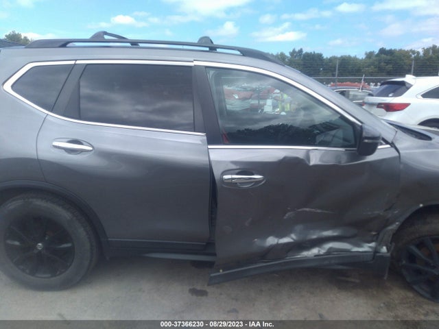 Nissan ROGUE SV 2018 5N1AT2MV7JC727323 Image 13