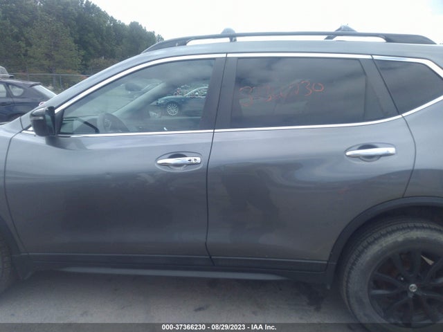 Nissan ROGUE SV 2018 5N1AT2MV7JC727323 Image 14