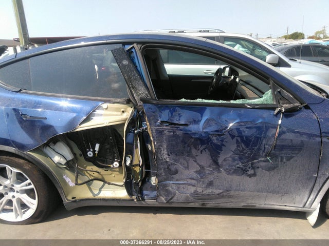 7SAYGDEE1PA137664 Tesla Model Y Long Range