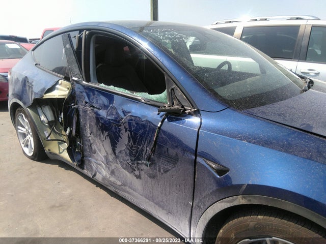 7SAYGDEE1PA137664 Tesla Model Y Long Range