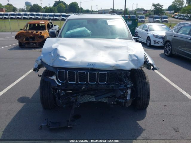 1C4RJGBG9N8589212 Jeep Grand Cherokee Limited