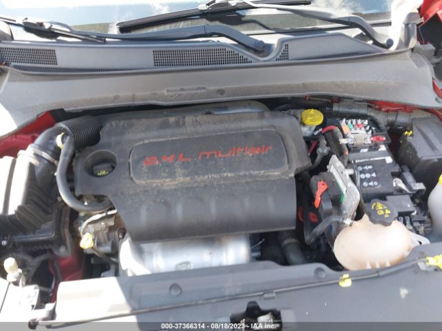 3C4NJDBBXJT355643 Jeep Compass Latitude