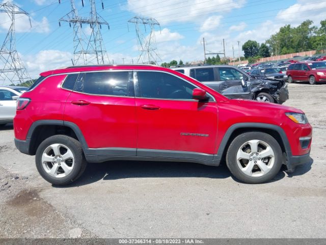 3C4NJDBBXJT355643 Jeep Compass Latitude