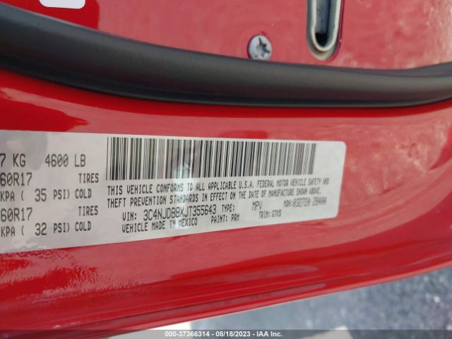 3C4NJDBBXJT355643 Jeep Compass Latitude