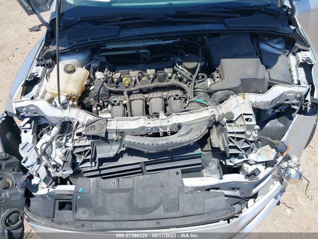 1FADP3K28GL245432 Ford FOCUS SE