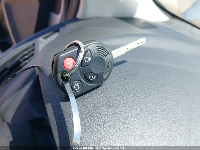 1FADP3K28GL245432 Ford FOCUS SE