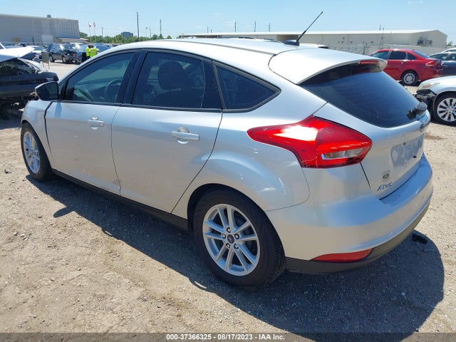 1FADP3K28GL245432 Ford FOCUS SE