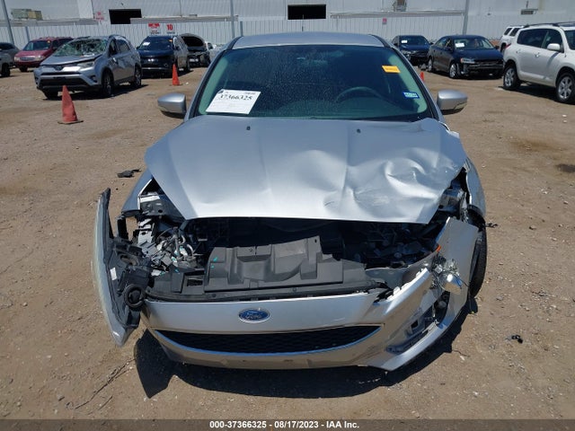 1FADP3K28GL245432 Ford FOCUS SE