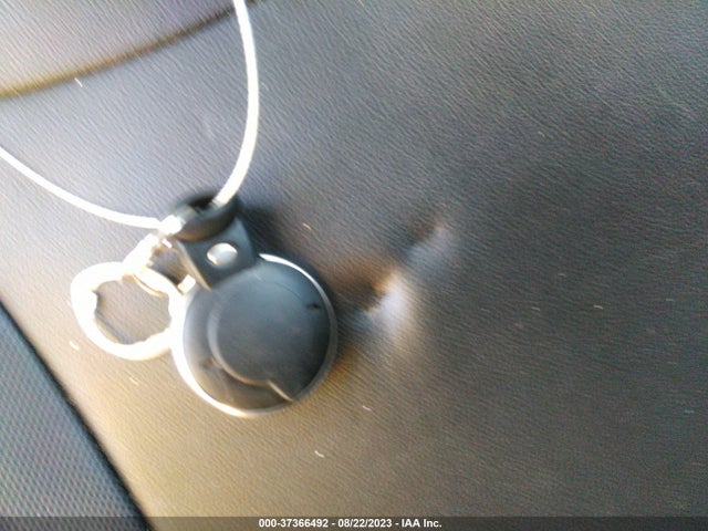 2011 MINI COOPER WMWZN3C56BT132759 Photo 10