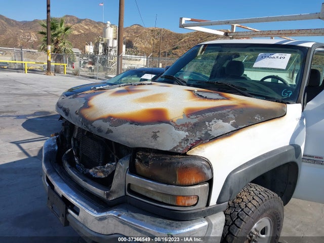 2005 GMC SIERRA 2500HD VIN: 1GDHC24265E226759