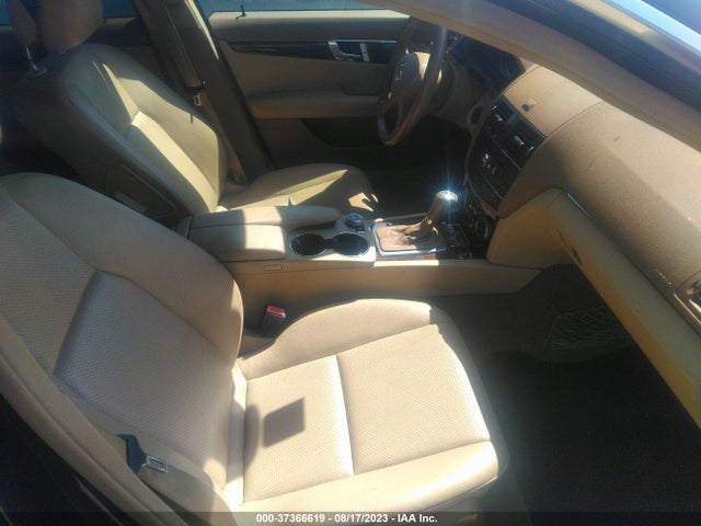 2008 MERCEDES-BENZ C-CLASS 3.0L VIN: WDDGF54X08F047352
