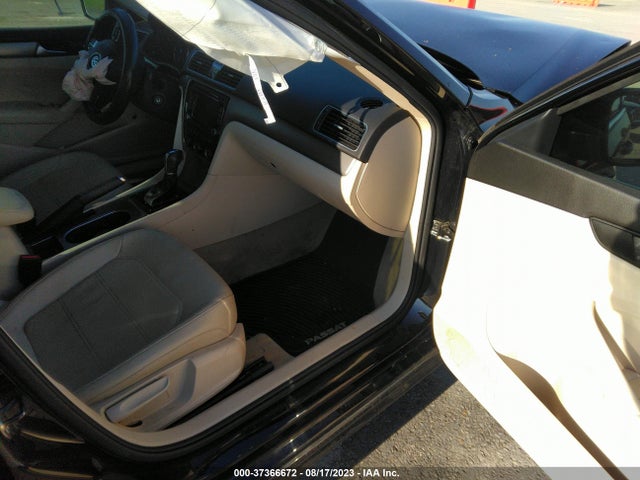 1VWBS7A38EC050670 Volkswagen Passat Se W/sunroof