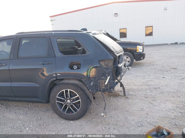 1C4RJFLG9HC935883 Jeep Grand Cherokee Trailhawk