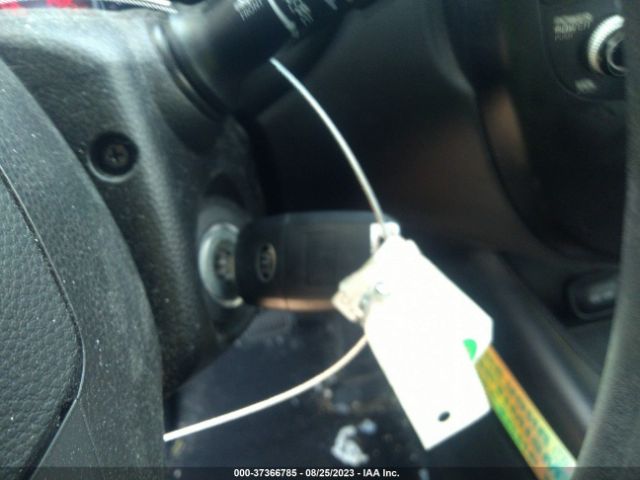 KNDJP3A58J7536229 KIA SOUL +