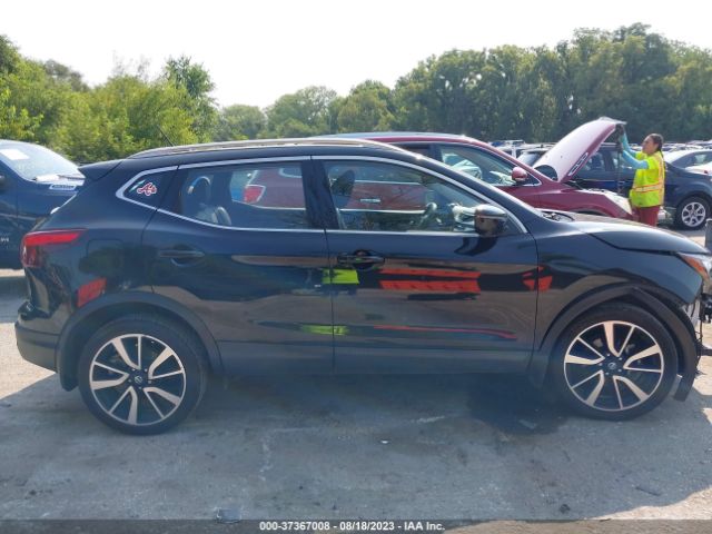 JN1BJ1CR6KW319492 Nissan Rogue Sport Sl