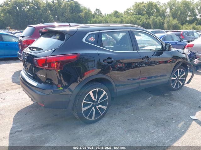 JN1BJ1CR6KW319492 Nissan Rogue Sport Sl