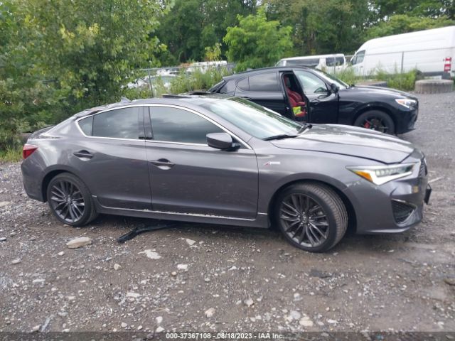 19UDE2F80NA008016 Acura Ilx Package
