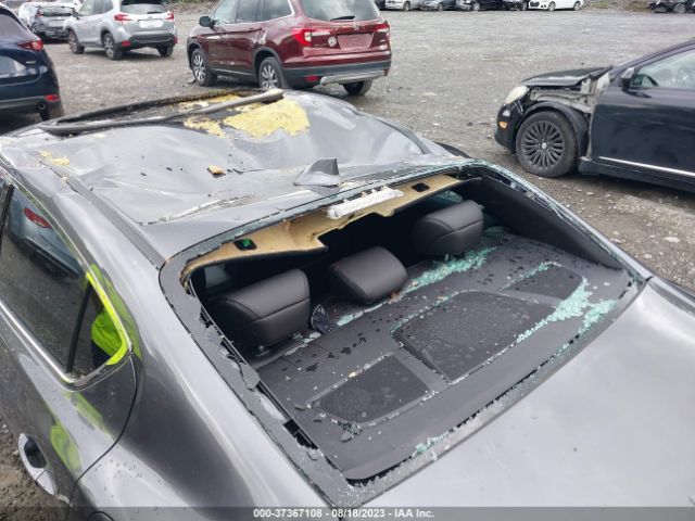 19UDE2F80NA008016 Acura Ilx Package